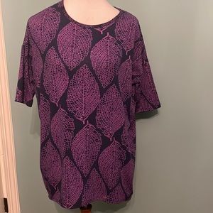 XS LuLaRoe Irma top